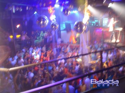 Balada: Fotos de Sexta-feira na Ibiza