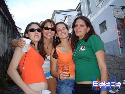 Balada: Fotos do Carnaval de 2004 em Ouro Preto - MG