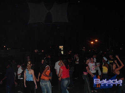 Balada: Fotos da Festa do Preto e Branco do Colgio Universitrio