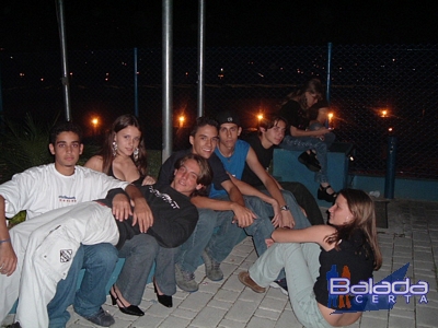Balada: Fotos da Festa do Preto e Branco do Colgio Universitrio