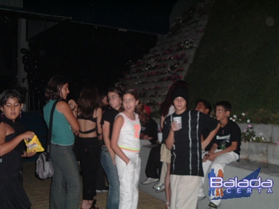 Balada: Fotos da Festa do Preto e Branco do Colgio Universitrio