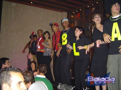 Balada: Fotos de Sexta no Happy News