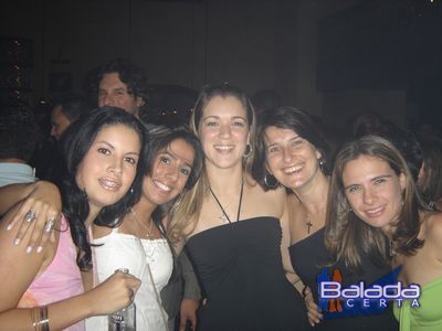 Balada: Fotos de Sexta no Happy News