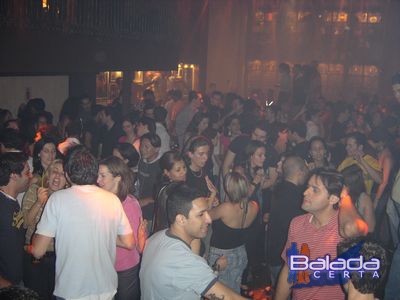 Balada: Fotos de Sexta no Happy News