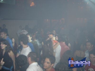 Balada: Fotos de Sexta no Happy News