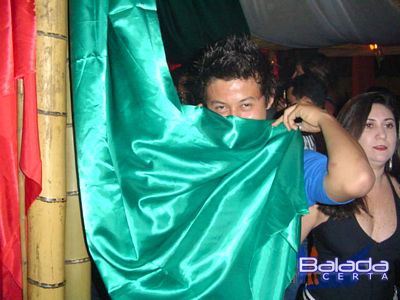 Balada: Fotos da Festa rabe no Kioski