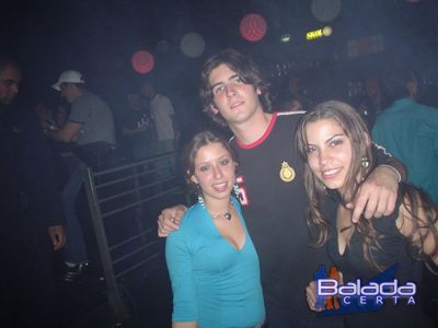 Balada: Fotos de Segunda-feira, feriado, na e-muzik