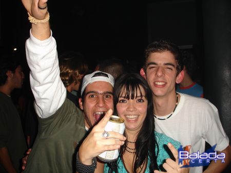 Balada: Fotos de quinta-feira no e-muzik