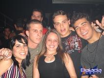 Balada: Fotos de quinta-feira na e-muzik