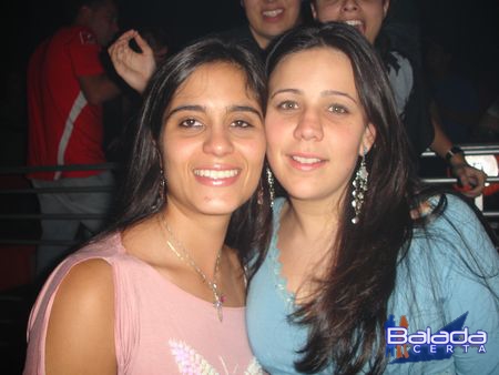 Balada: Fotos de quinta-feira na e-muzik