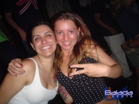 Balada: Fotos de segunda-feira, vspera de feriado na e-muzik