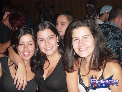 Balada: Fotos de quinta-feira no bano