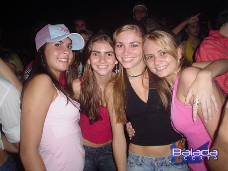 Balada: Fotos de Sexta-feira no Planet Pop Festival 2005