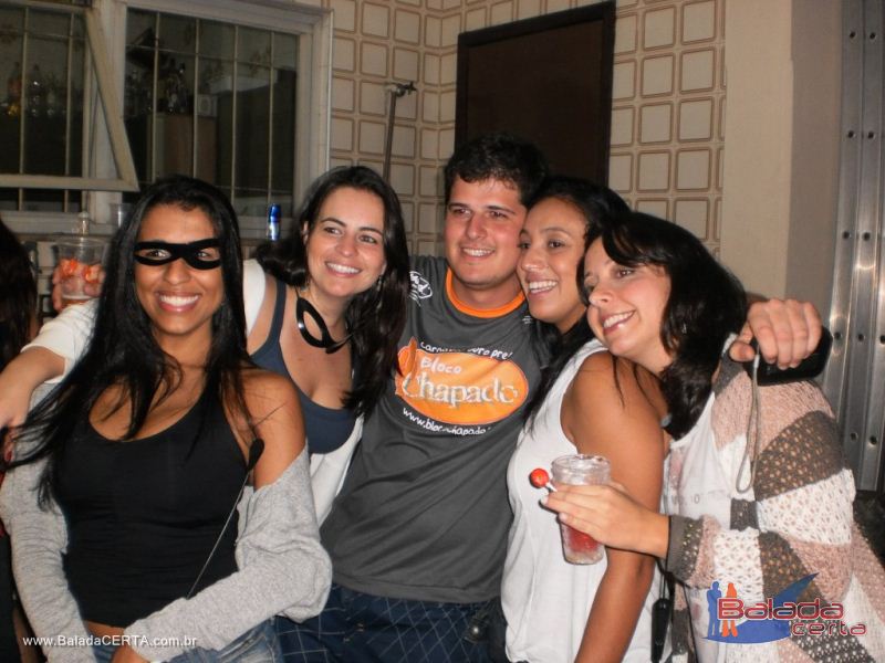 Balada: Fotos da festa a fantasia na Repblica Chaparral em Ouro Preto/MG