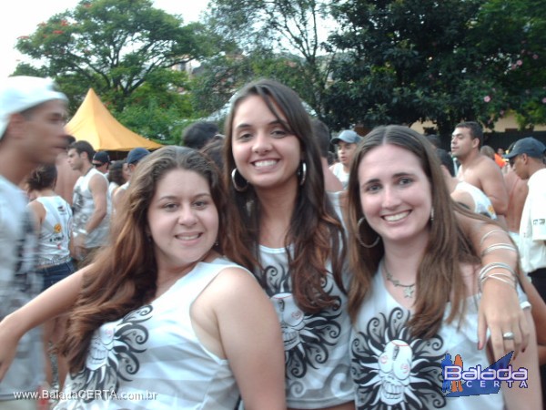 Balada: Fotos do carnaval em Ouro Preto 2009 com o Bloco do Caixo e Show do Monobloco