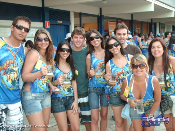 Balada: Fotos do carnaval em Ouro Preto 2009 com o Bloco Diretoria