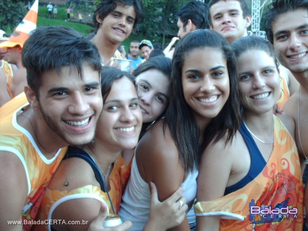 Balada: Fotos do carnaval em Ouro Preto 2009 com o Bloco da Praia