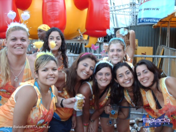 Balada: Fotos do carnaval em Ouro Preto 2009 com o Bloco da Praia