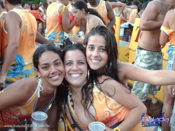 Balada: Fotos do carnaval em Ouro Preto 2009 com o Bloco da Praia