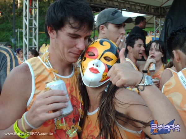 Balada: Fotos do carnaval em Ouro Preto 2009 com o Bloco da Praia