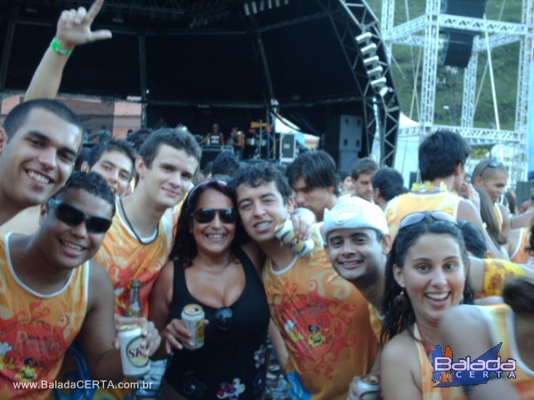 Balada: Fotos do carnaval em Ouro Preto 2009 com o Bloco da Praia