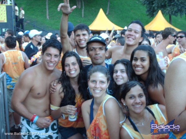 Balada: Fotos do carnaval em Ouro Preto 2009 com o Bloco da Praia