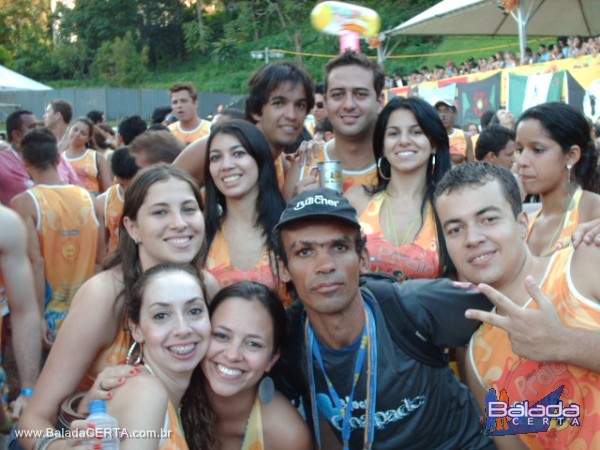 Balada: Fotos do carnaval em Ouro Preto 2009 com o Bloco da Praia