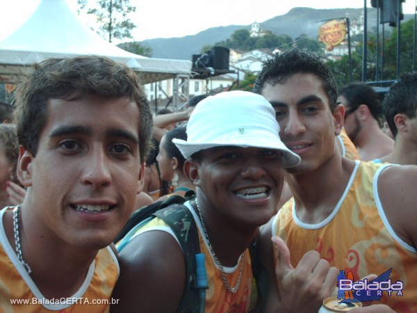 Balada: Fotos do carnaval em Ouro Preto 2009 com o Bloco da Praia