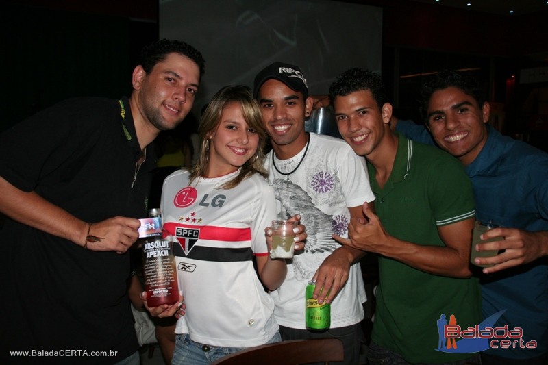 Balada: Fotos de quarta-feira na Nana Bar em guas Claras/DF