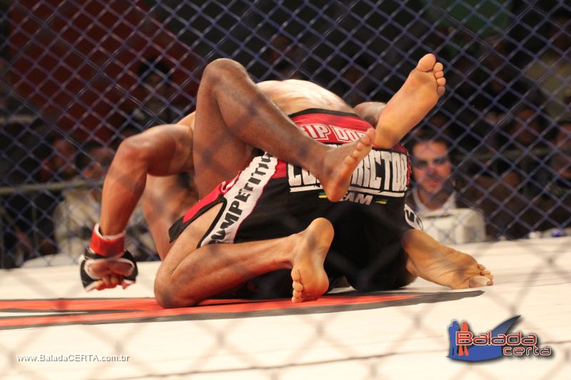 Balada: Bras�lia Rodeio Show - ROCKSTRIKE MMA - Parque Le�o - DF