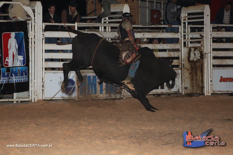 Balada: Braslia Rodeio Show - Parque Leo - DF