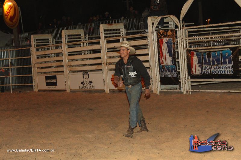 Balada: Braslia Rodeio Show - Parque Leo - DF