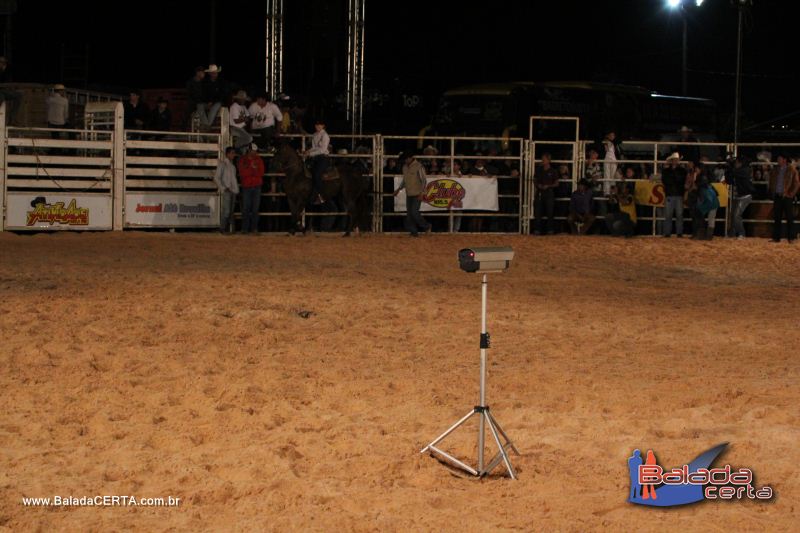 Balada: Braslia Rodeio Show - Parque Leo - DF