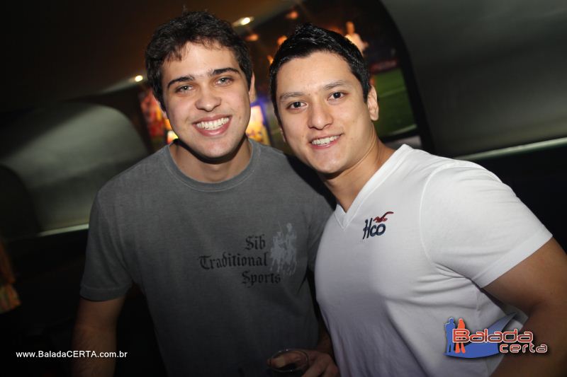 Balada: Fotos de Sexta no Brazucas Bar com Guilherme & Giulliano - guas Claras - DF