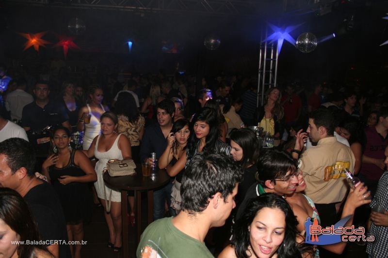Balada: Fotos de S�bado na Vila Bo�mia em Taguatinga - DF