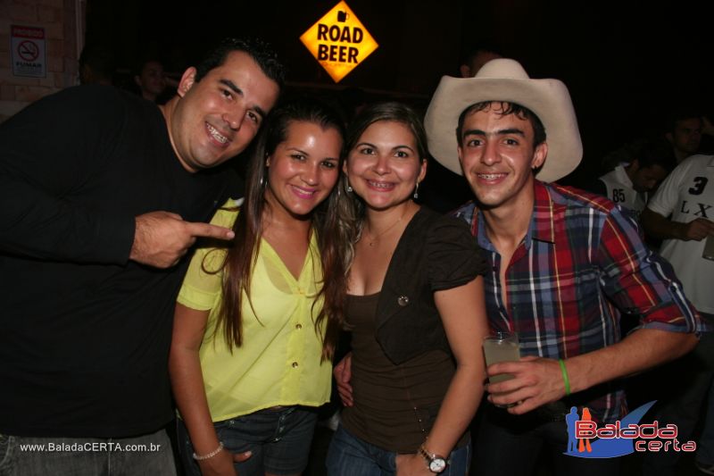 Balada: Fotos de quinta na Road Beer em guas Claras - DF