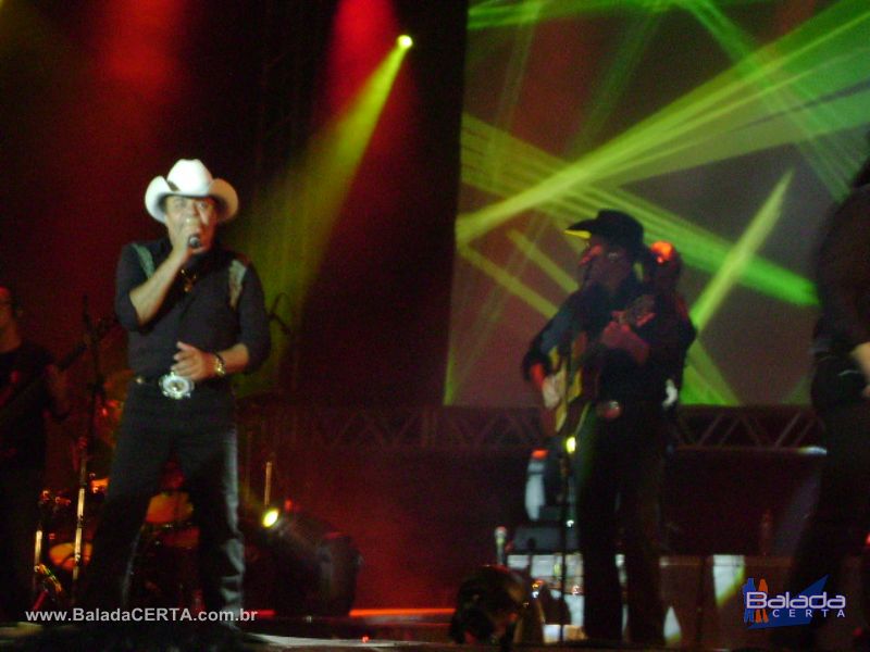 Balada: Fotos da Festa Gino e Geno no Camaru 2009 em Uberlandia/MG