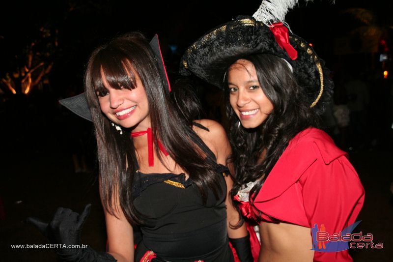 Balada: Fotos de sabado na Fantasy 2010 na ASBAC - DF