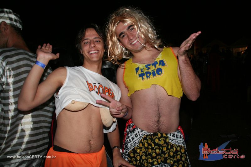 Balada: Fotos de sabado na Fantasy 2010 na ASBAC - DF