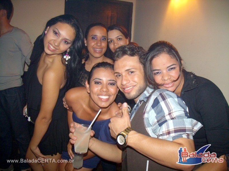 Balada: Fotos de Sexta no Vitorios Hall