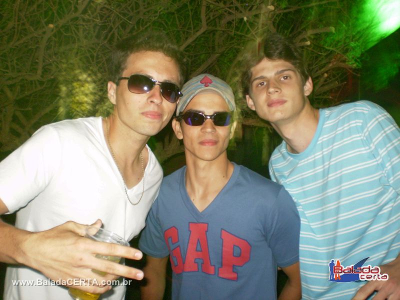 Balada: Fotos da Festa Overend, na Ch�cara do Portugu�s, em Uberl�ndia/MG