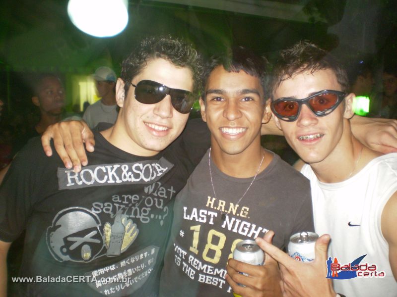 Balada: Fotos da Festa Overend, na Ch�cara do Portugu�s, em Uberl�ndia/MG