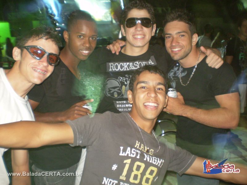 Balada: Fotos da Festa Overend, na Ch�cara do Portugu�s, em Uberl�ndia/MG