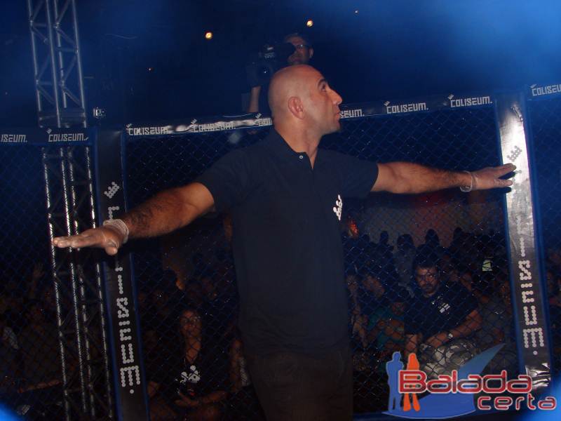 Balada: The Coliseum no Vila dos Ips