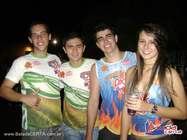 Balada: Fotos da Festa Ensaio Ax Brasil 2010 no Palcio de Cristal em Uberlandia/MG