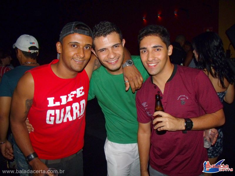 Balada: Fotos de Sexta na Weekend