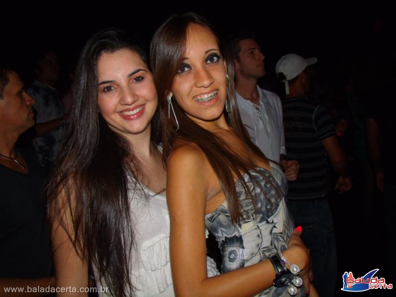 Balada: Fotos de Sexta na Weekend