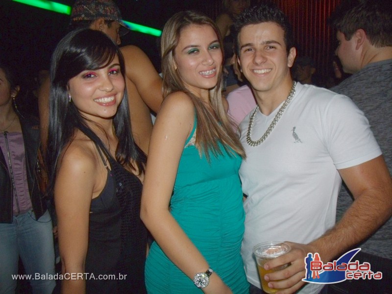 Balada: Fotos de Sexta na Weekend