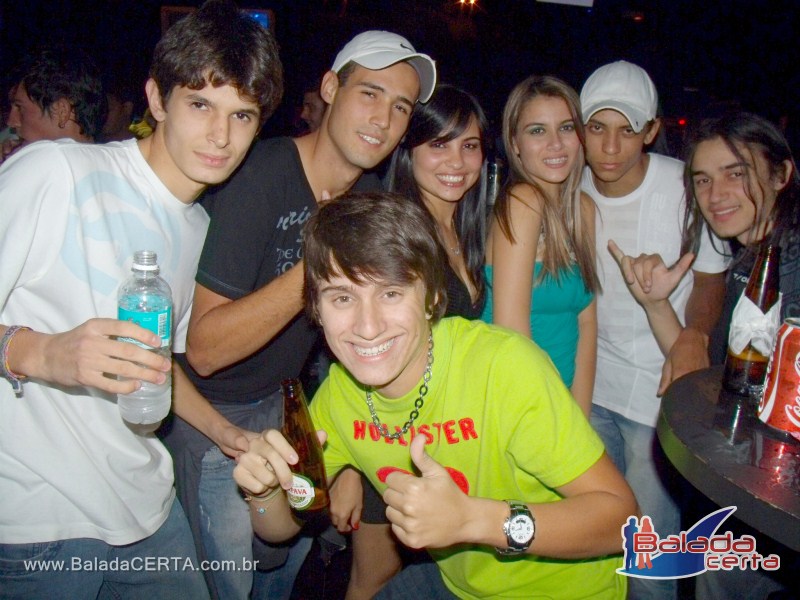 Balada: Fotos de Sexta na Weekend