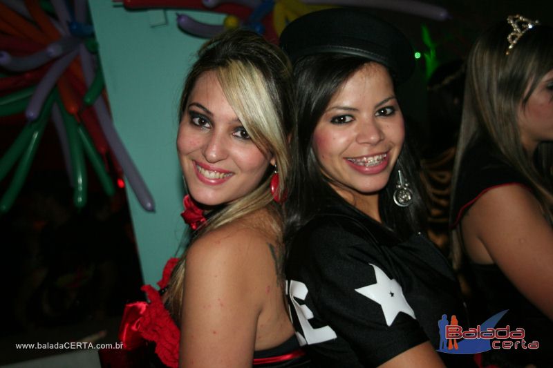 Balada: Fotos de sexta no Poiz em guas Claras - DF